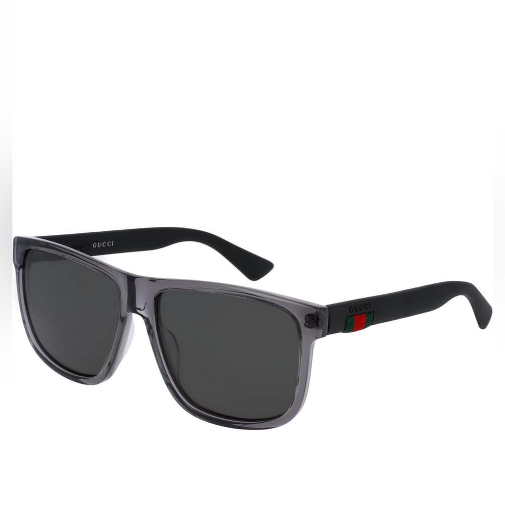 Gucci Eyewear
square-frame sunglasses